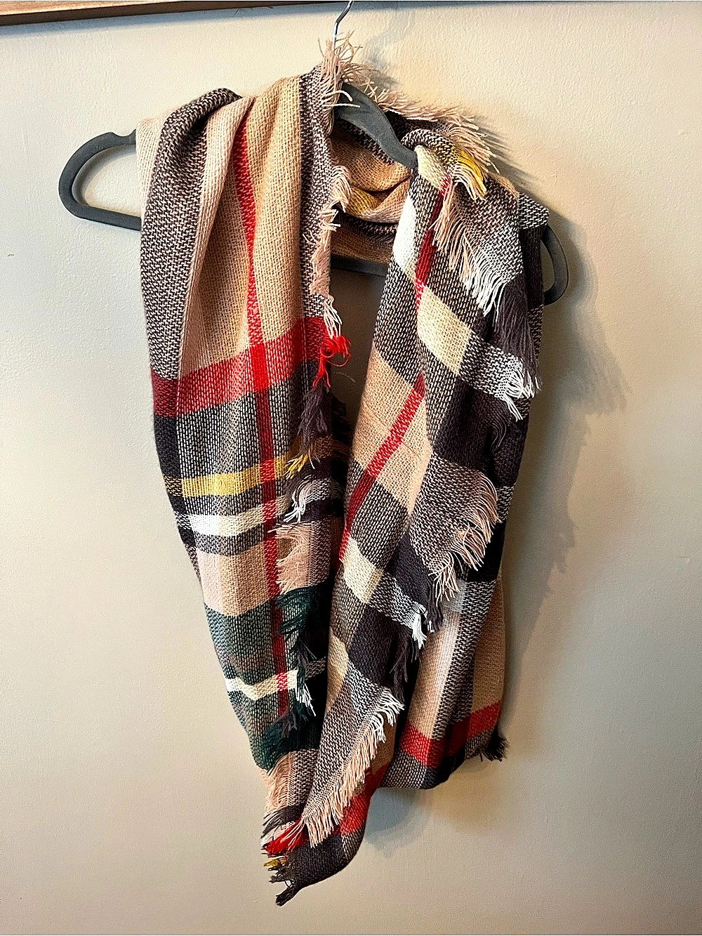 NWOT Plaid Fringe Scarf /Wrap